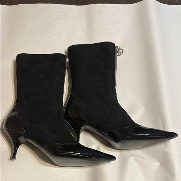 Marc Jacobs leather Black Heeled Booties with Patent Leather - Picture 1 of 5